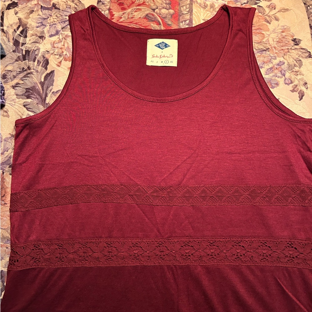 Red Scoop Neck Sleeveless Tank Top